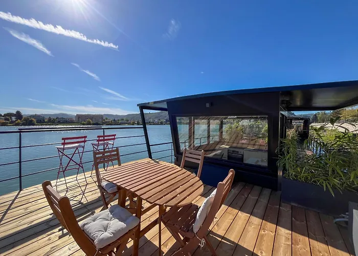 La Peniche - Hisseo 公寓式酒店 4*